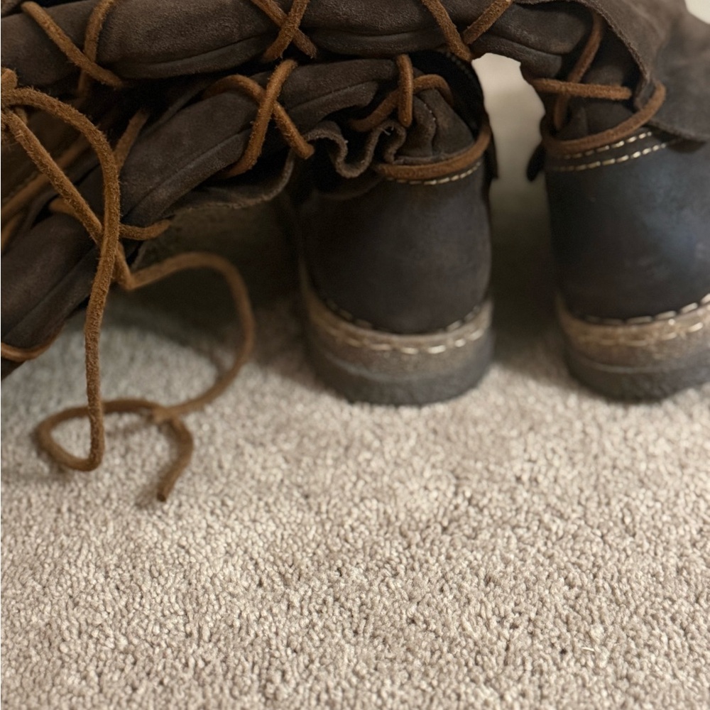 Womens Sable boot by Born size 9 excellent condition!! Super super quality boot! - Picture 9 of 11